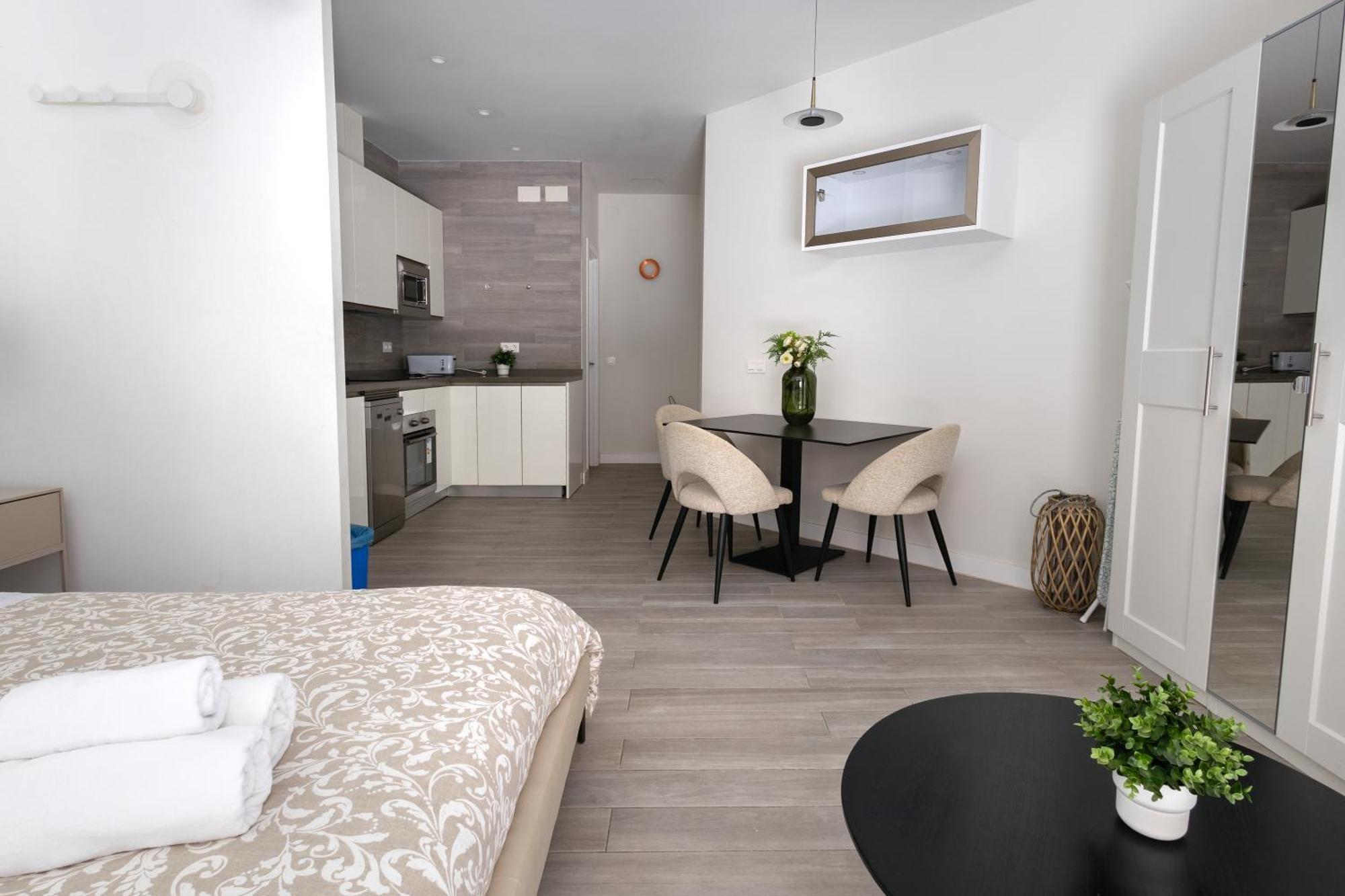 Premium Malagueta Suite Málaga Exterior foto
